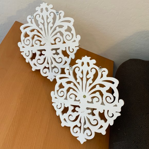 Fleur De Lis Wood Display Shelf Wall Sconce White Washed 2 PC Decorative Set - Picture 3 of 5